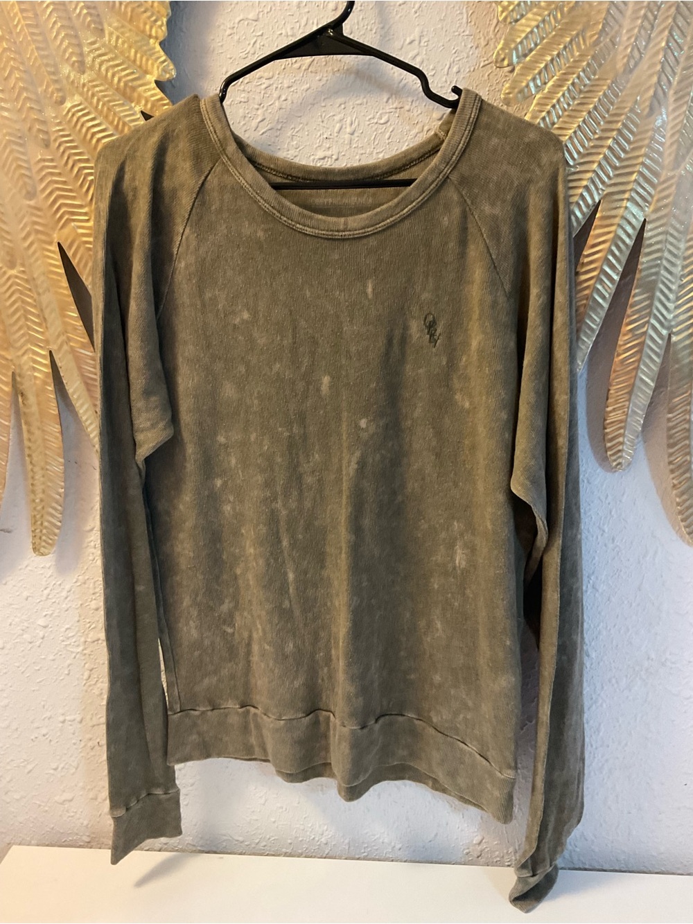 LONG SLEEVE TEE Acid washed